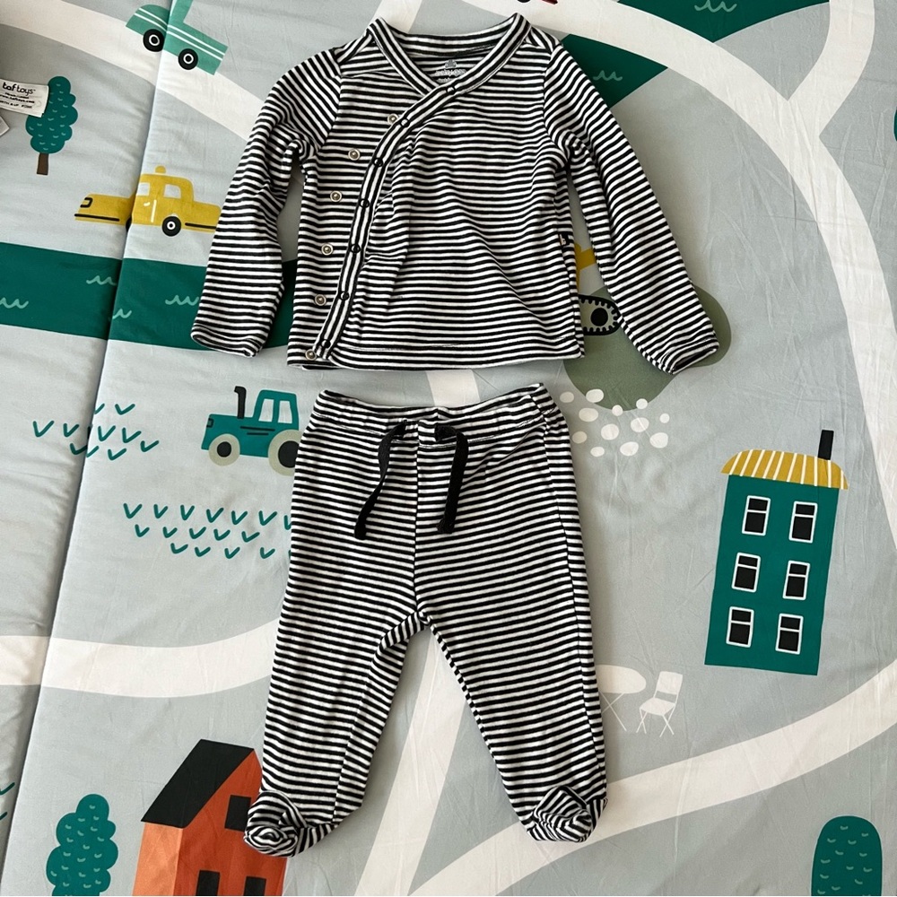 Baby gap wrap outfit set in size 3-6M